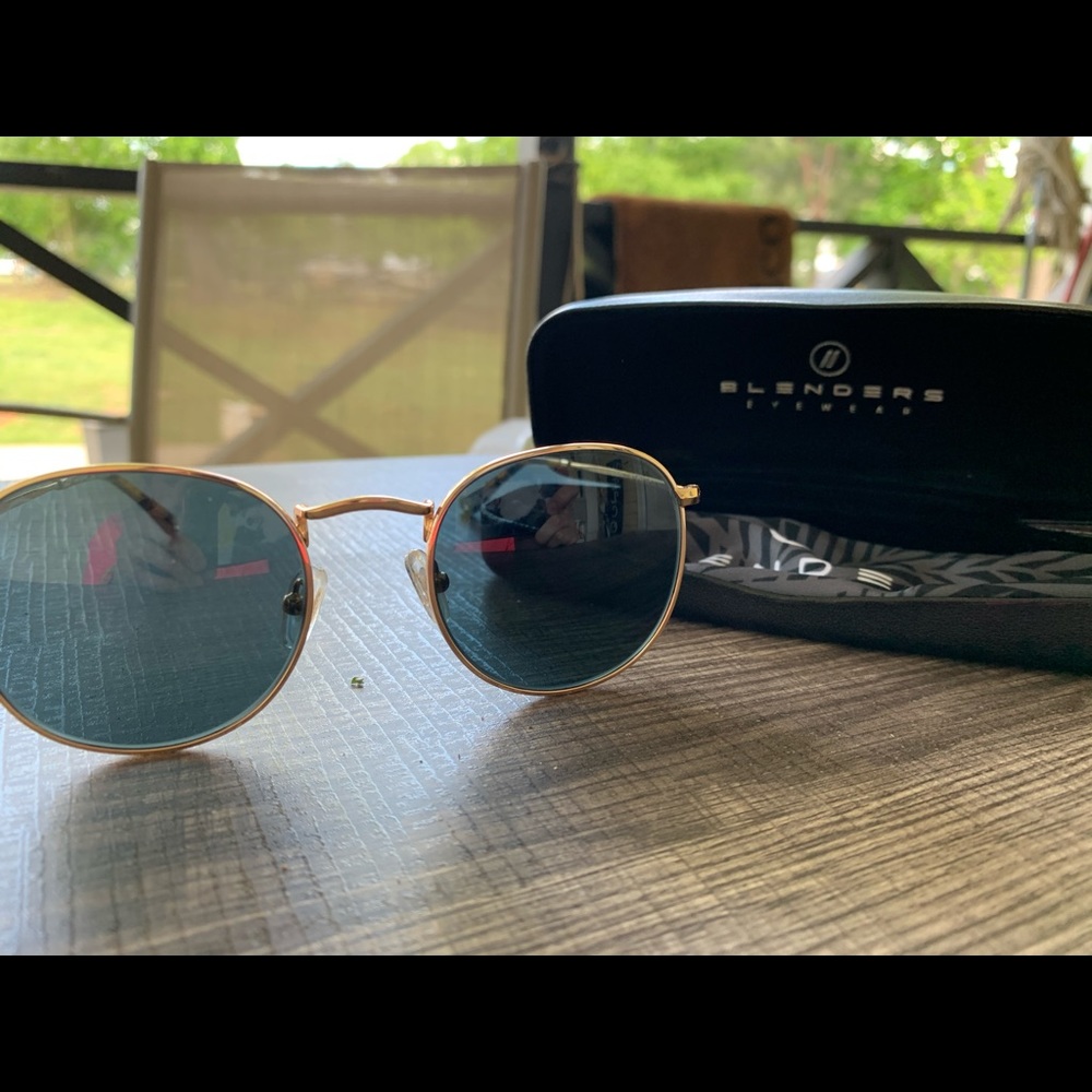 Blenders eyewear sunglasses